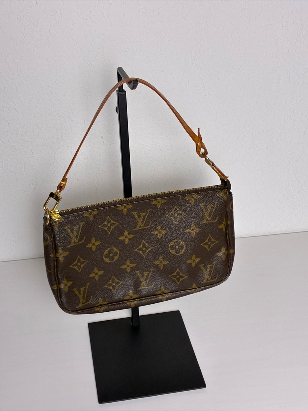Louis Vuitton Monogram Canvas Shoulder Pochette in Brown and Tan